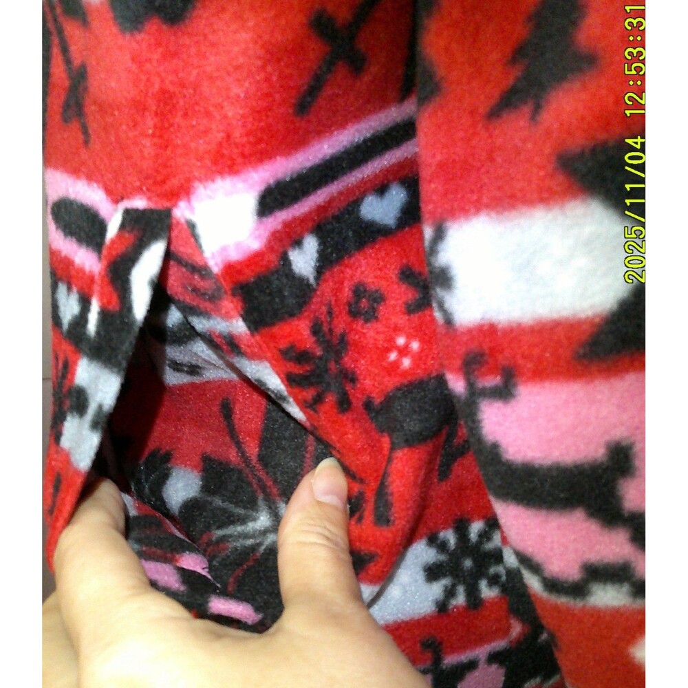 New NWT $85 Vera Bradley Fleece Jacket Nordic Red Pink Black Gray Heart Deer S - Picture 5 of 9